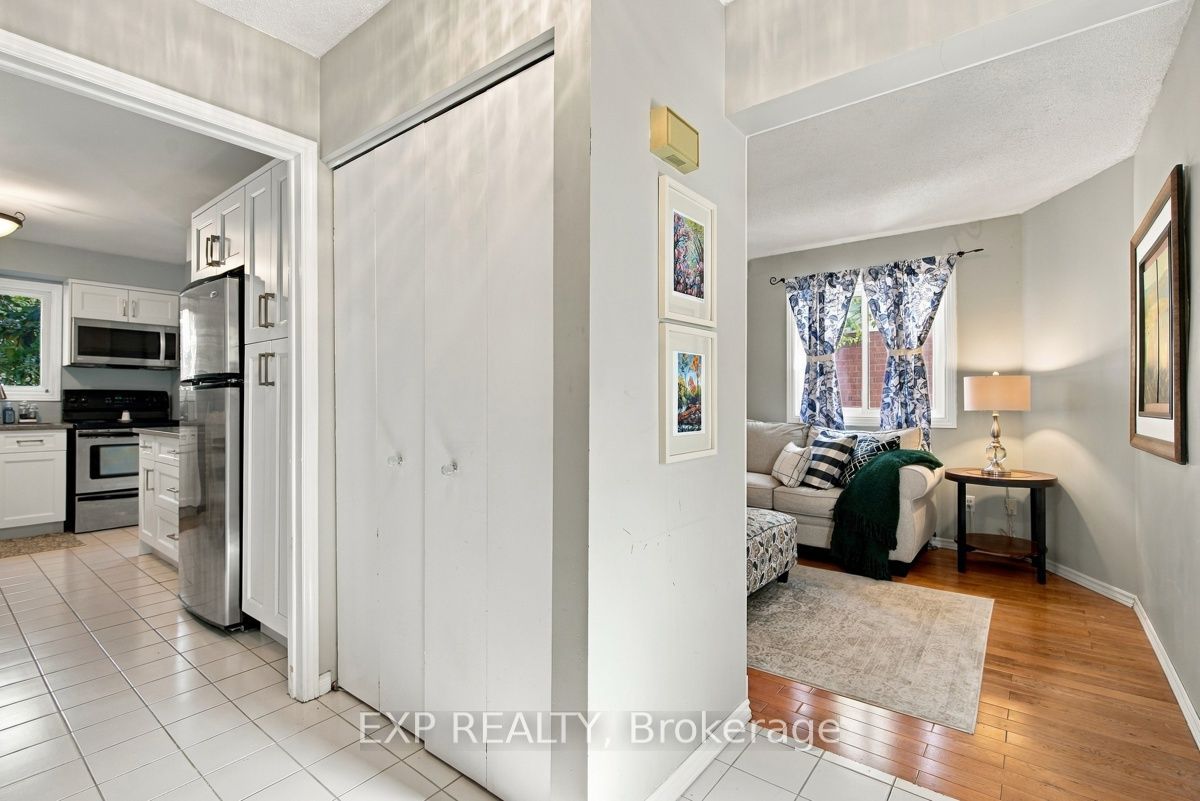 147 Walmer Gardens Property Photo 6