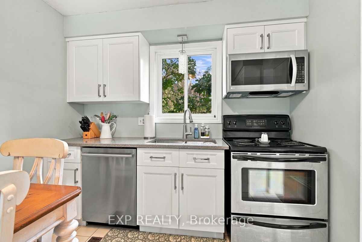 147 Walmer Gardens Property Photo 9