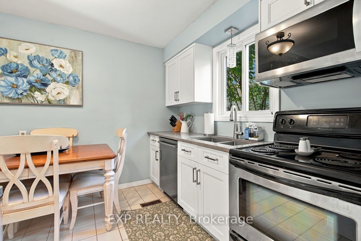 147 Walmer Gardens Property Photo 10