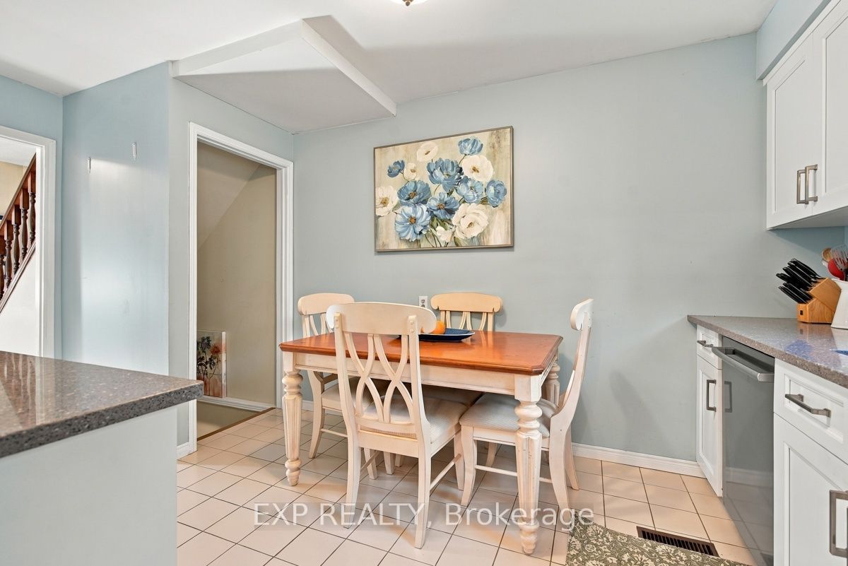 147 Walmer Gardens Property Photo 12