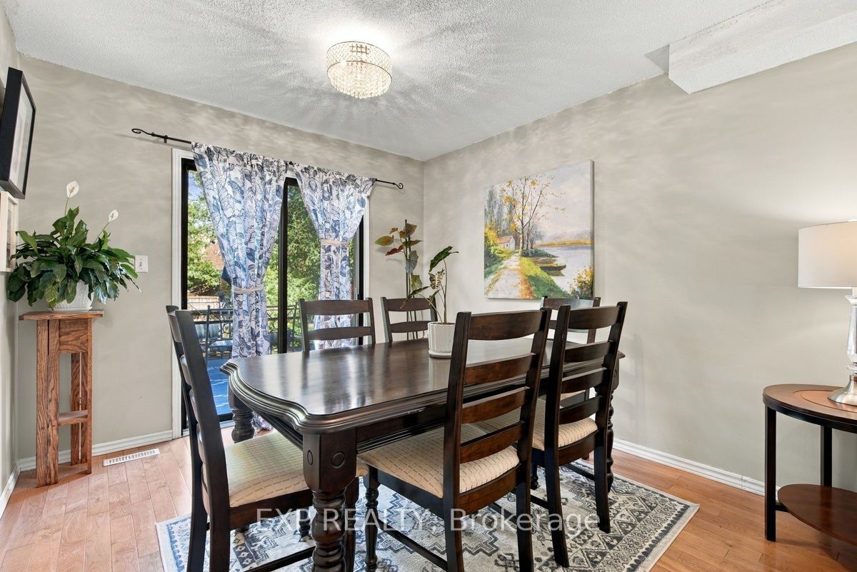 147 Walmer Gardens Property Photo 14