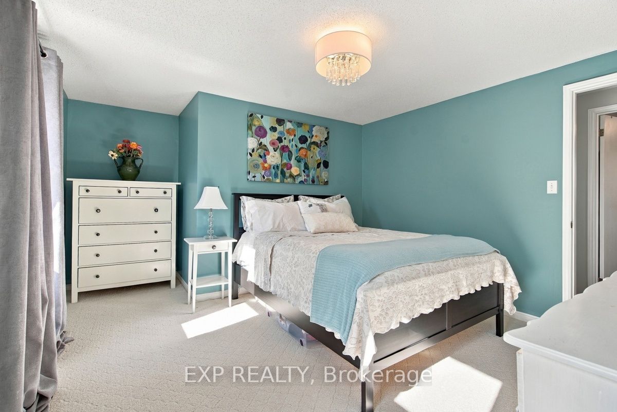147 Walmer Gardens Property Photo 17
