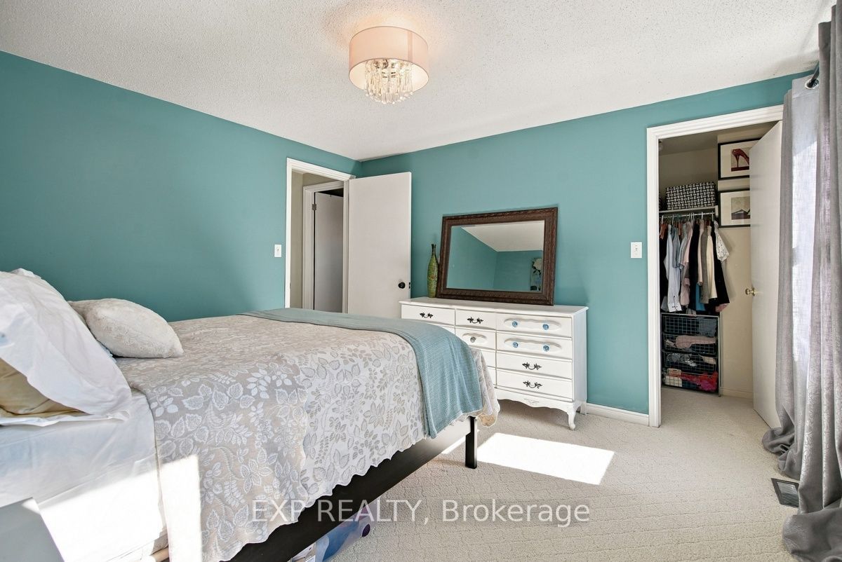 147 Walmer Gardens Property Photo 18