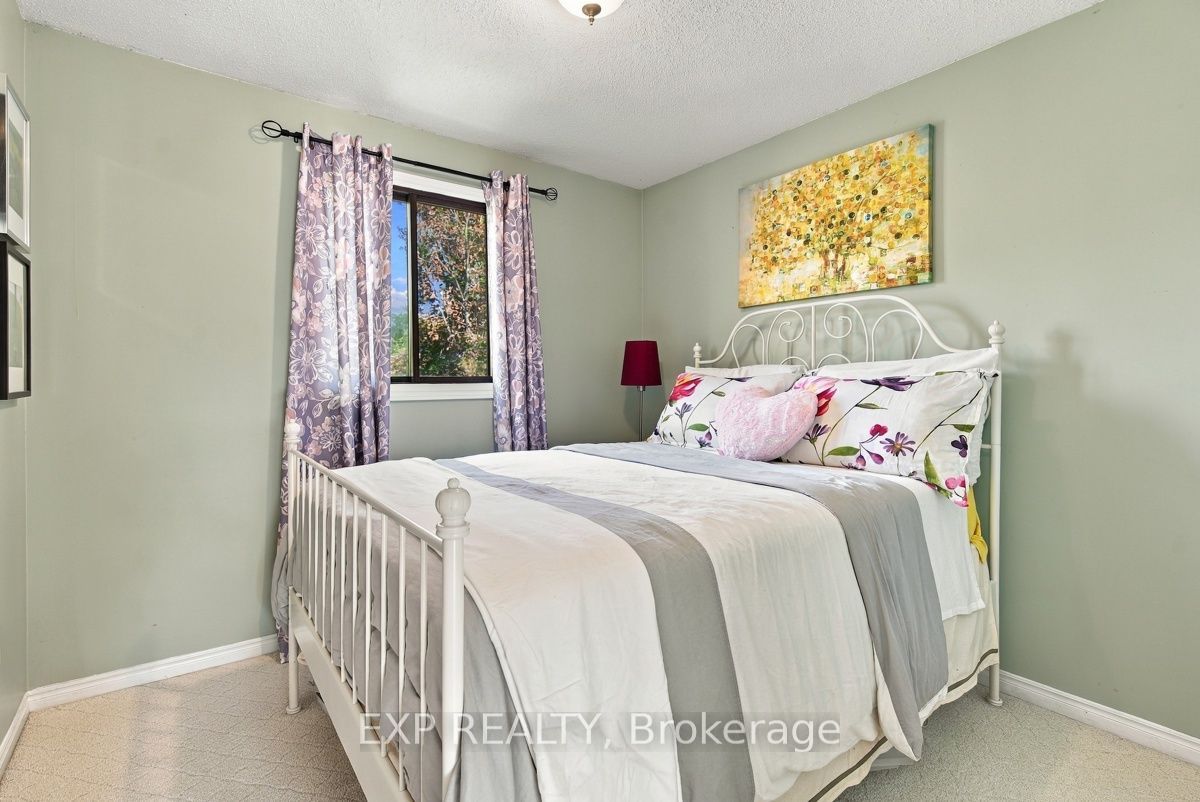 147 Walmer Gardens Property Photo 20