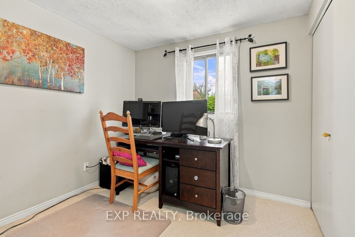 147 Walmer Gardens Property Photo 21