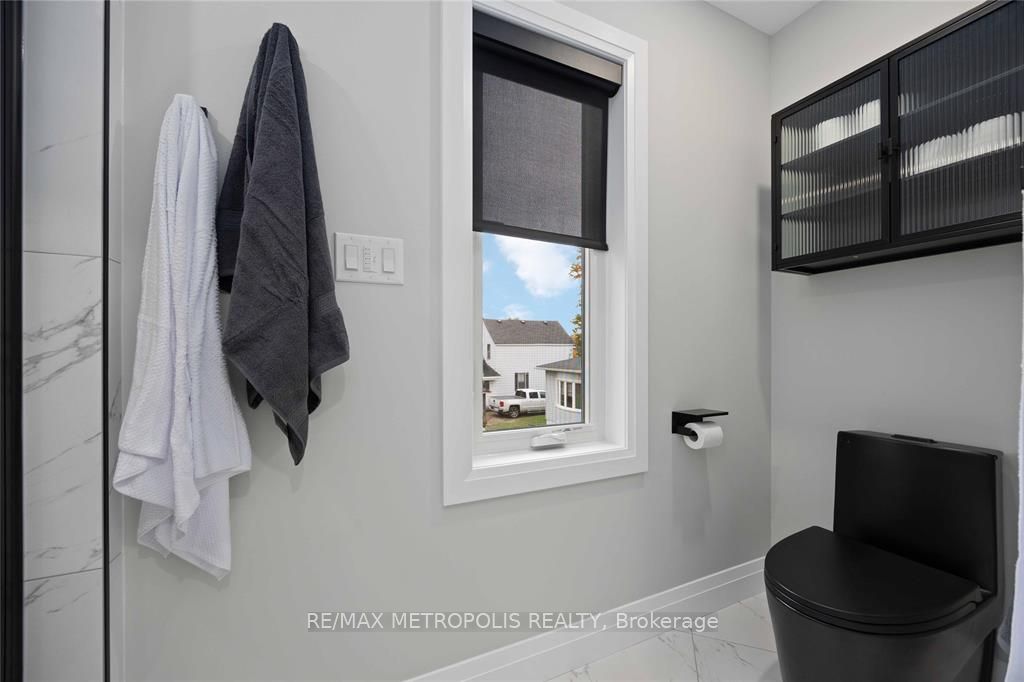 109 St Clair Street Property Photo 21