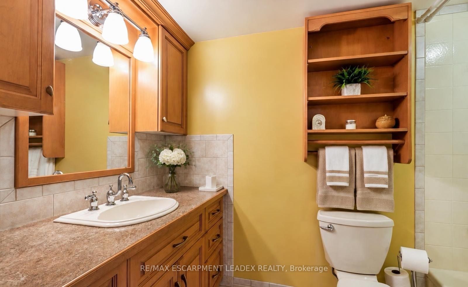 500 Green Road 705 Property Photo 12