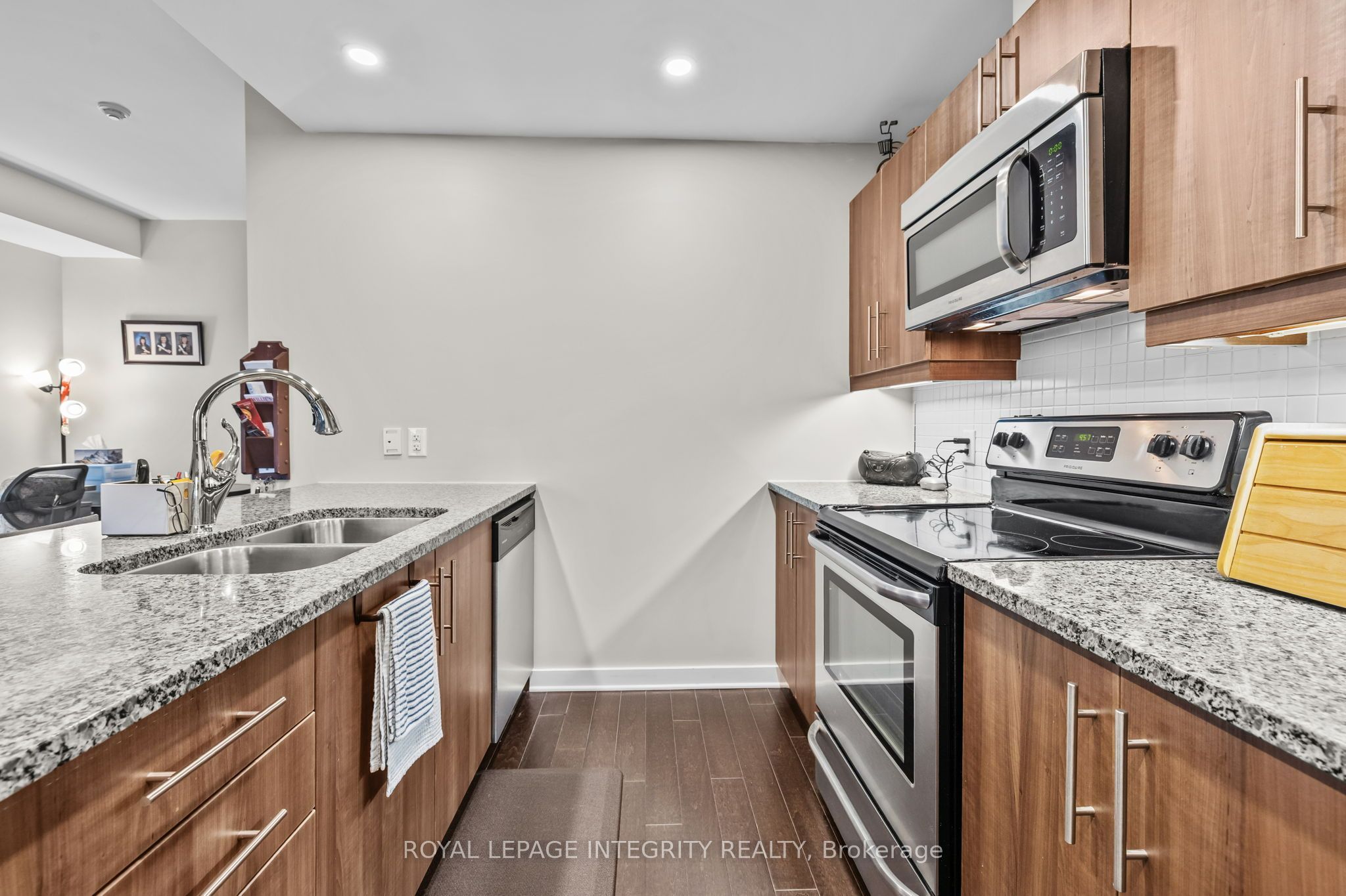310 Centrum Boulevard 309 Property Photo 15