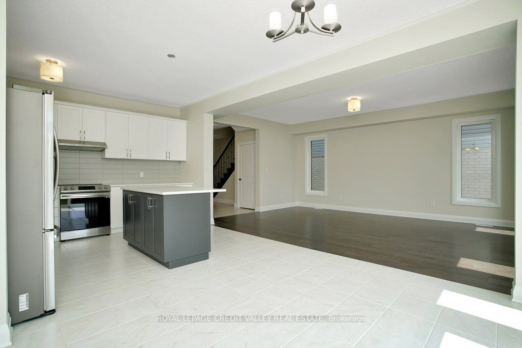 375 Chokecherry Crescent Property Photo 12