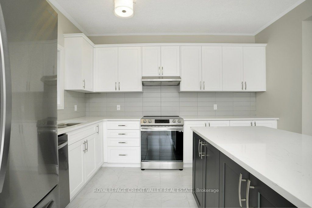 375 Chokecherry Crescent Property Photo 14
