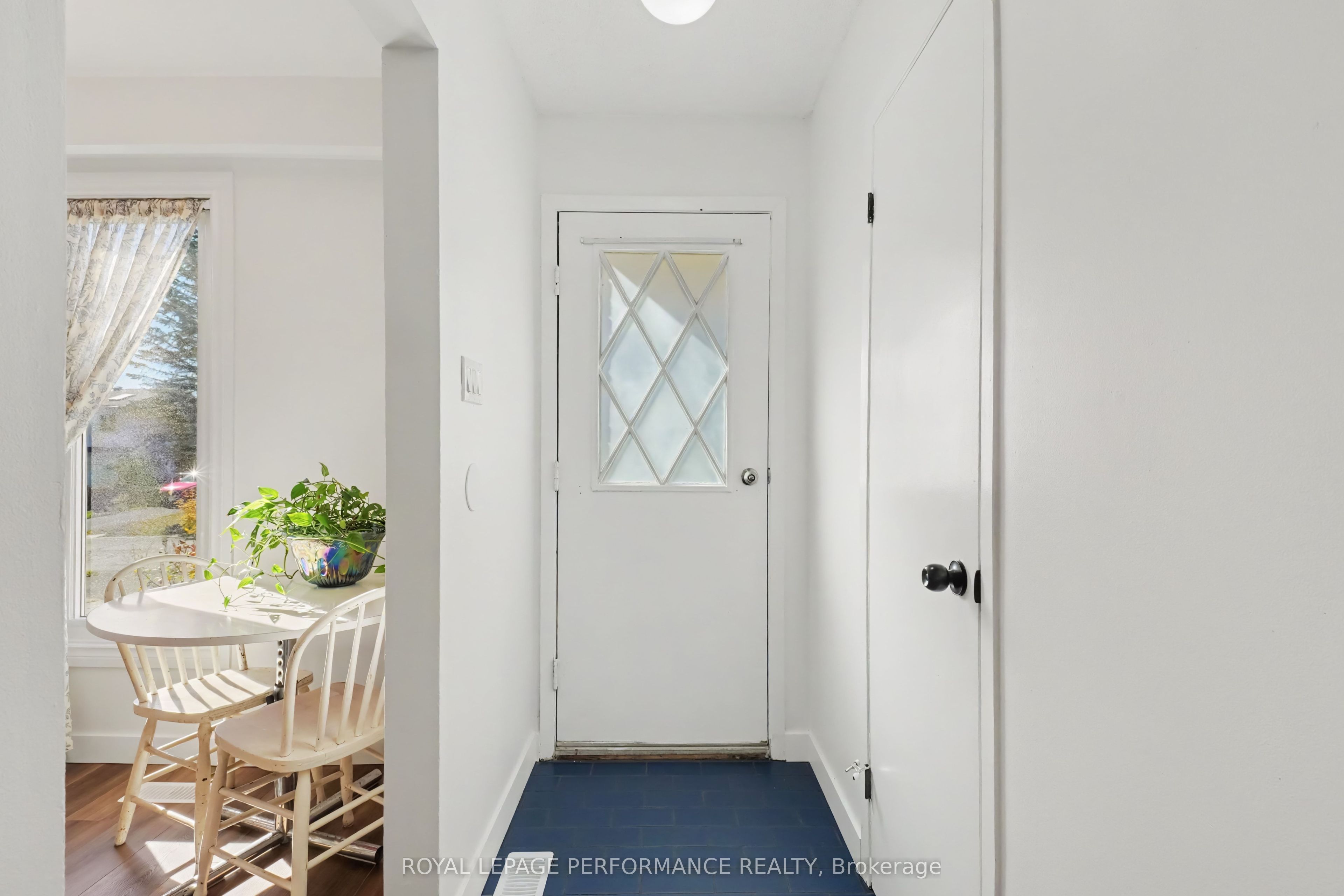 2376 Rondel Street S Property Photo 2