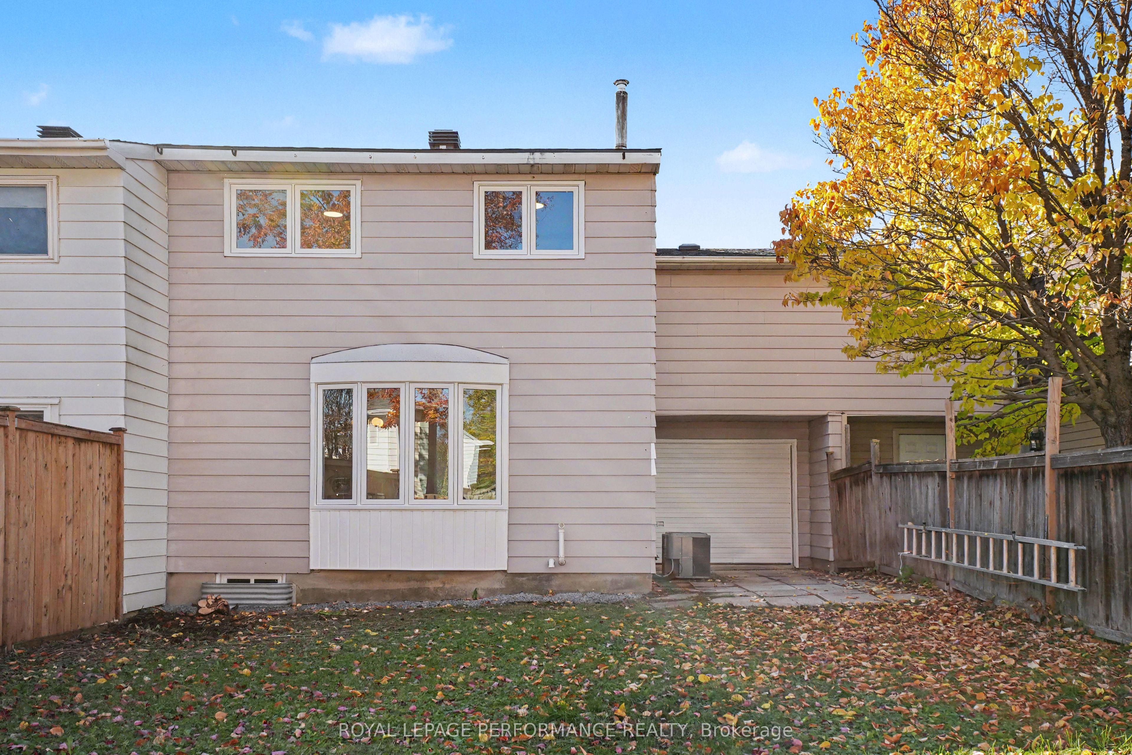 2376 Rondel Street S Property Photo 29