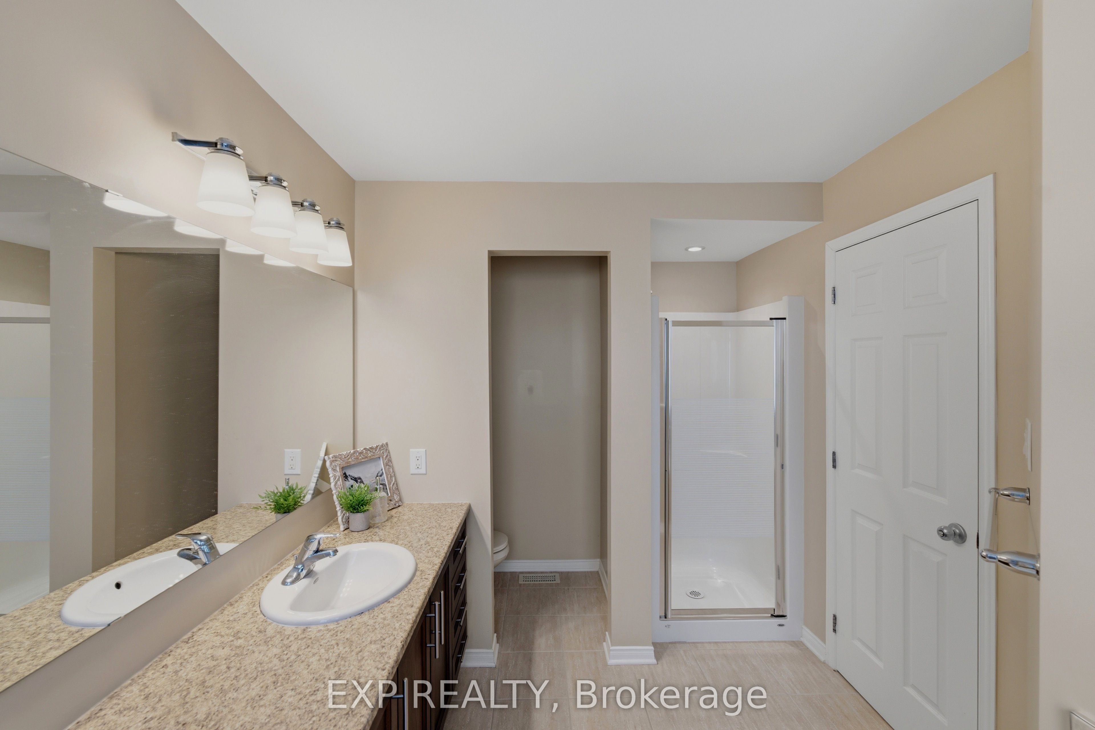118 Laramie Crescent Property Photo 22