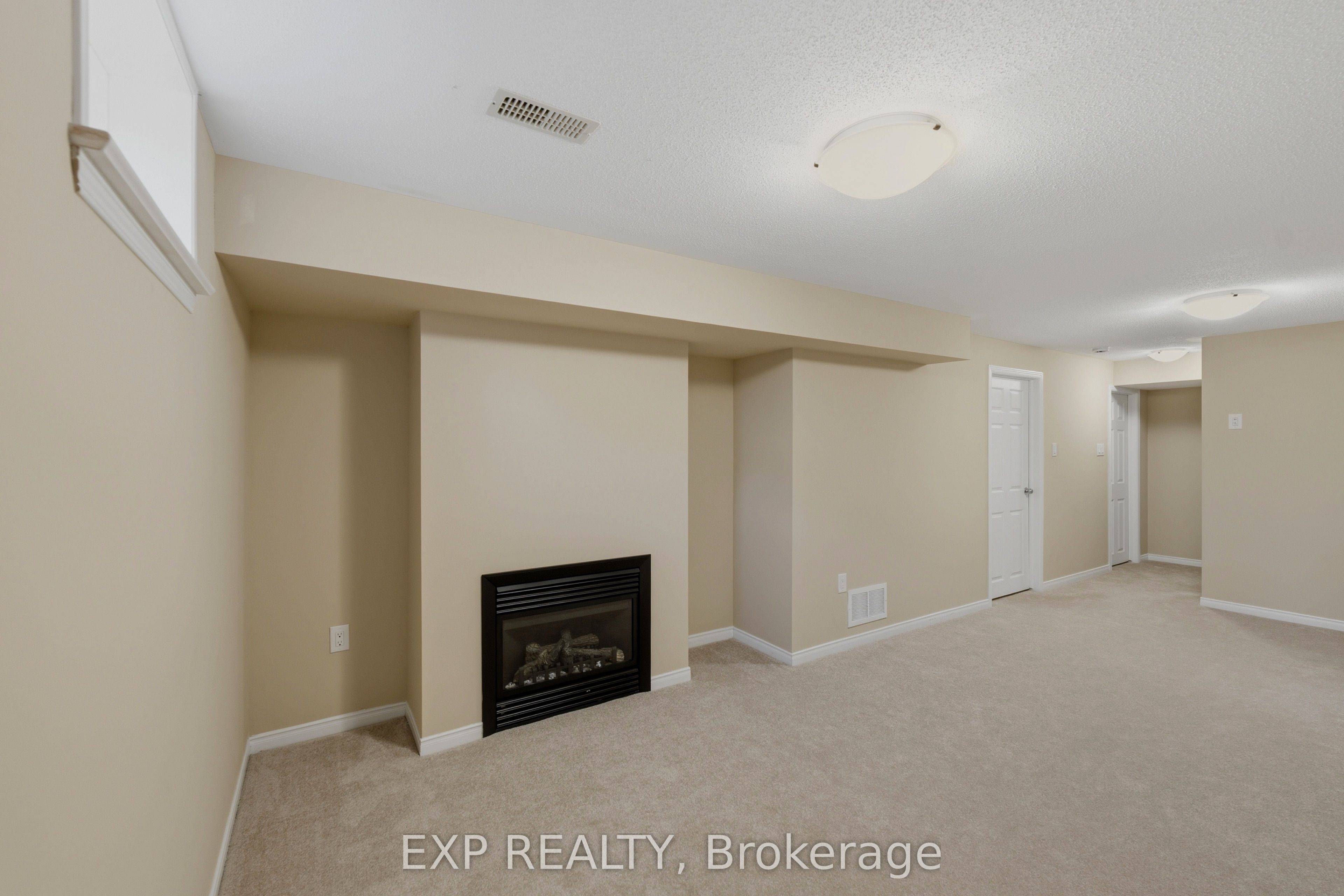 118 Laramie Crescent Property Photo 31