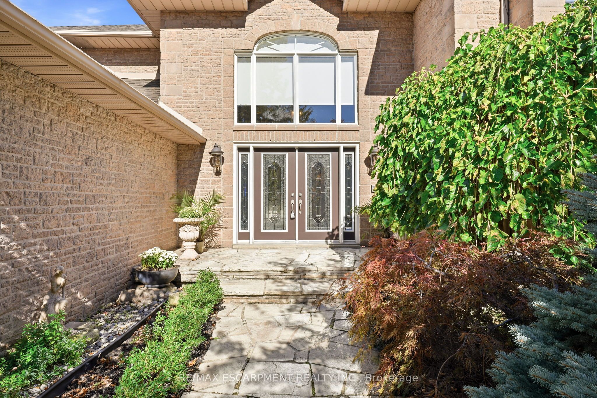 22 Burt Court Property Photo 3