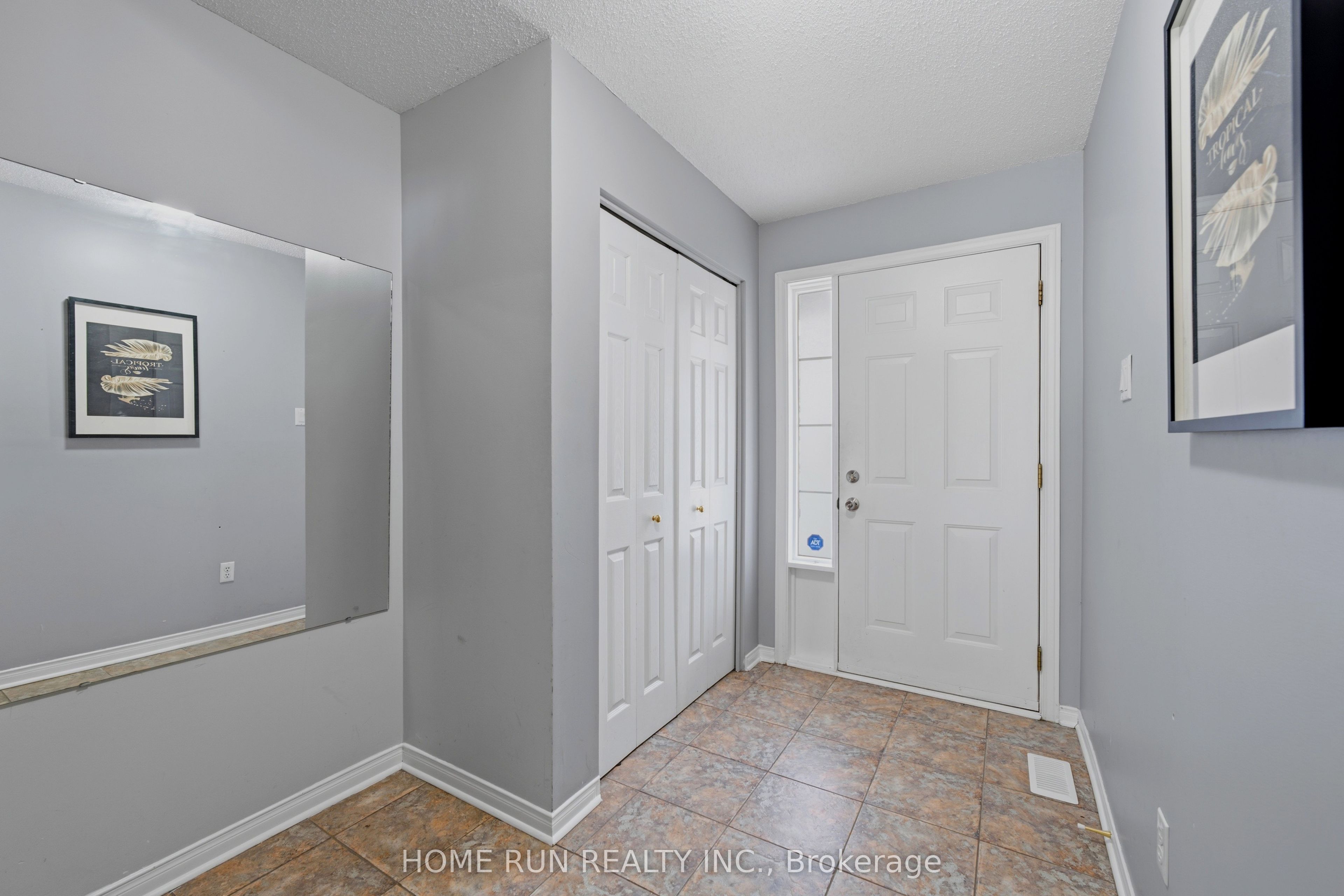 2632 Palings Private Property Photo 2