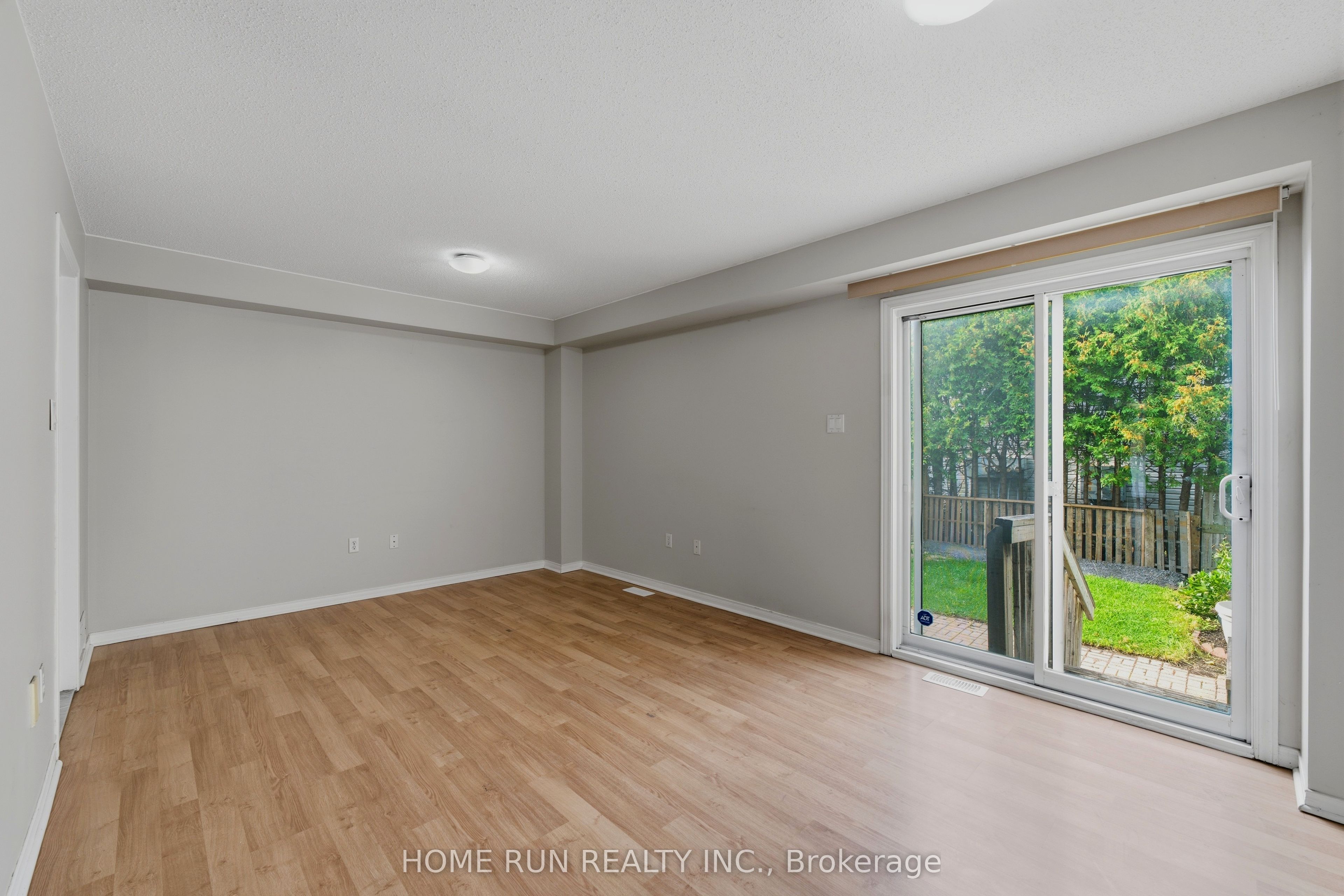 2632 Palings Private Property Photo 6