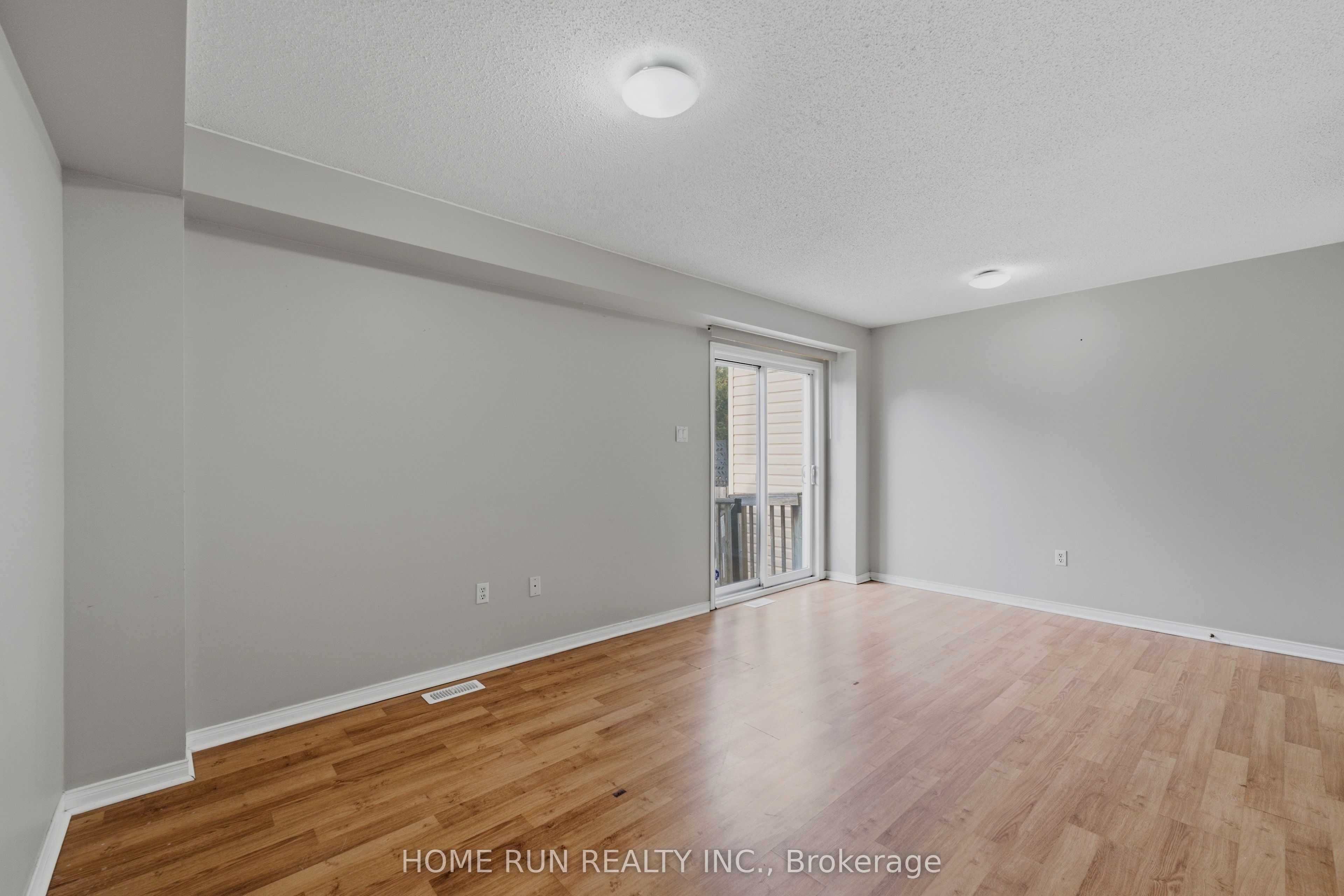 2632 Palings Private Property Photo 7
