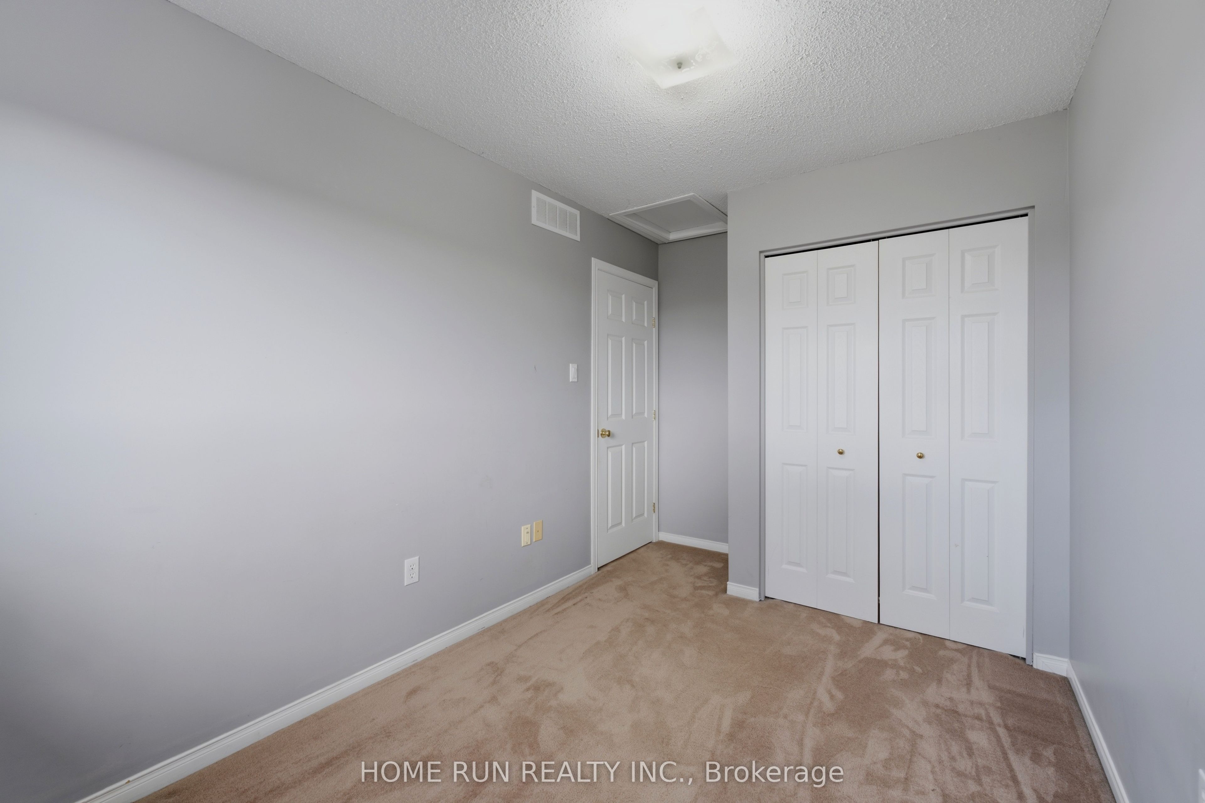 2632 Palings Private Property Photo 30