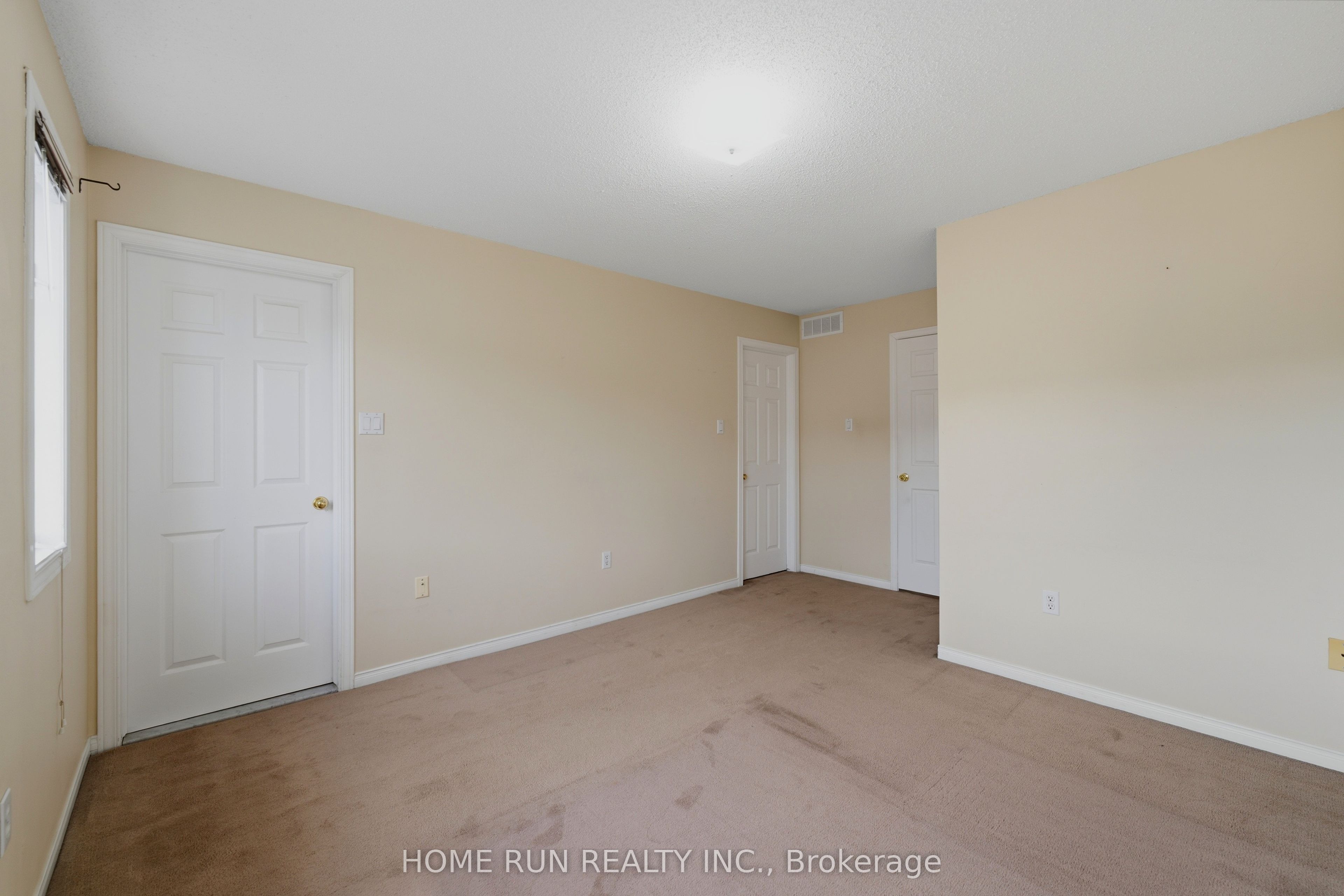 2632 Palings Private Property Photo 37