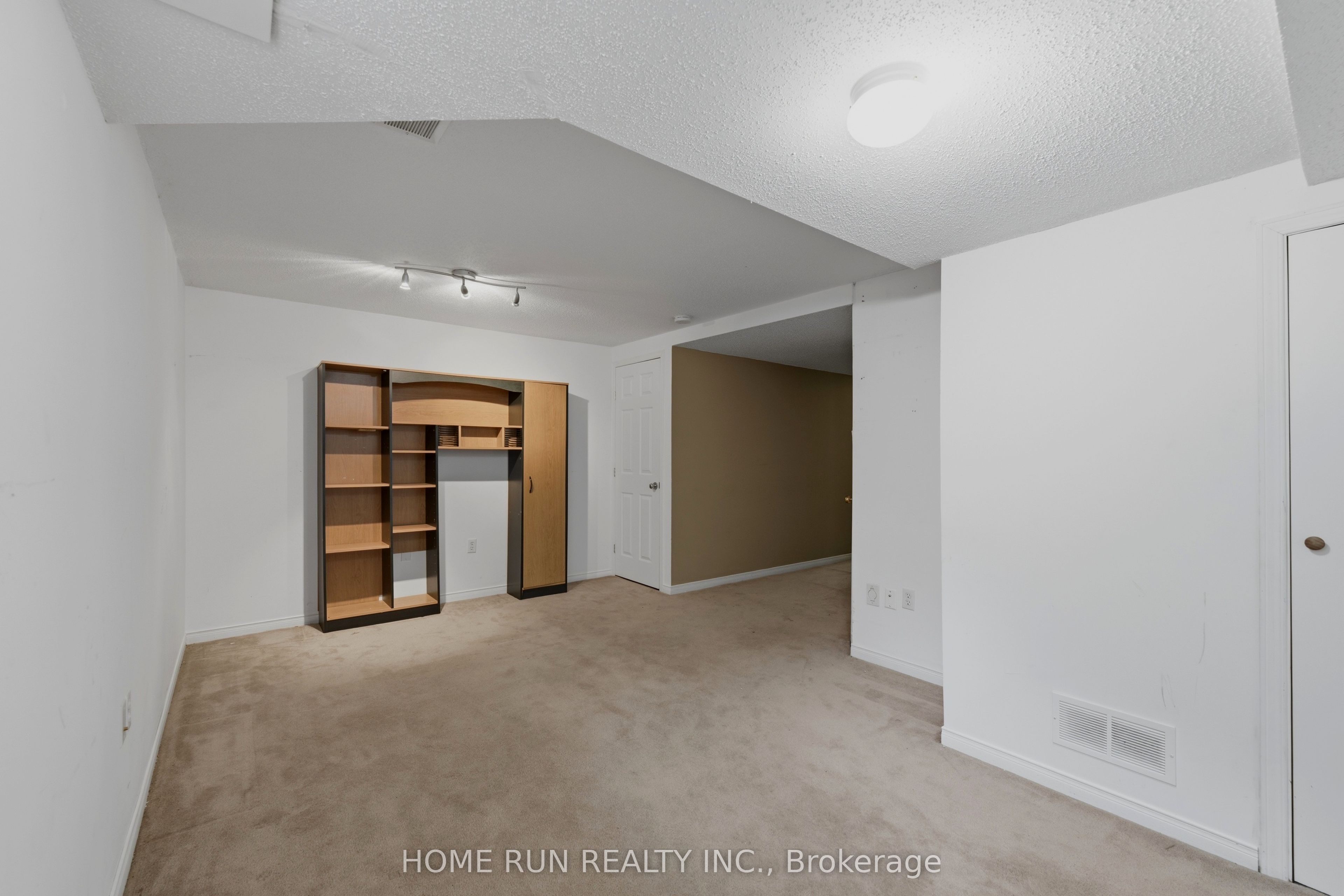 2632 Palings Private Property Photo 42