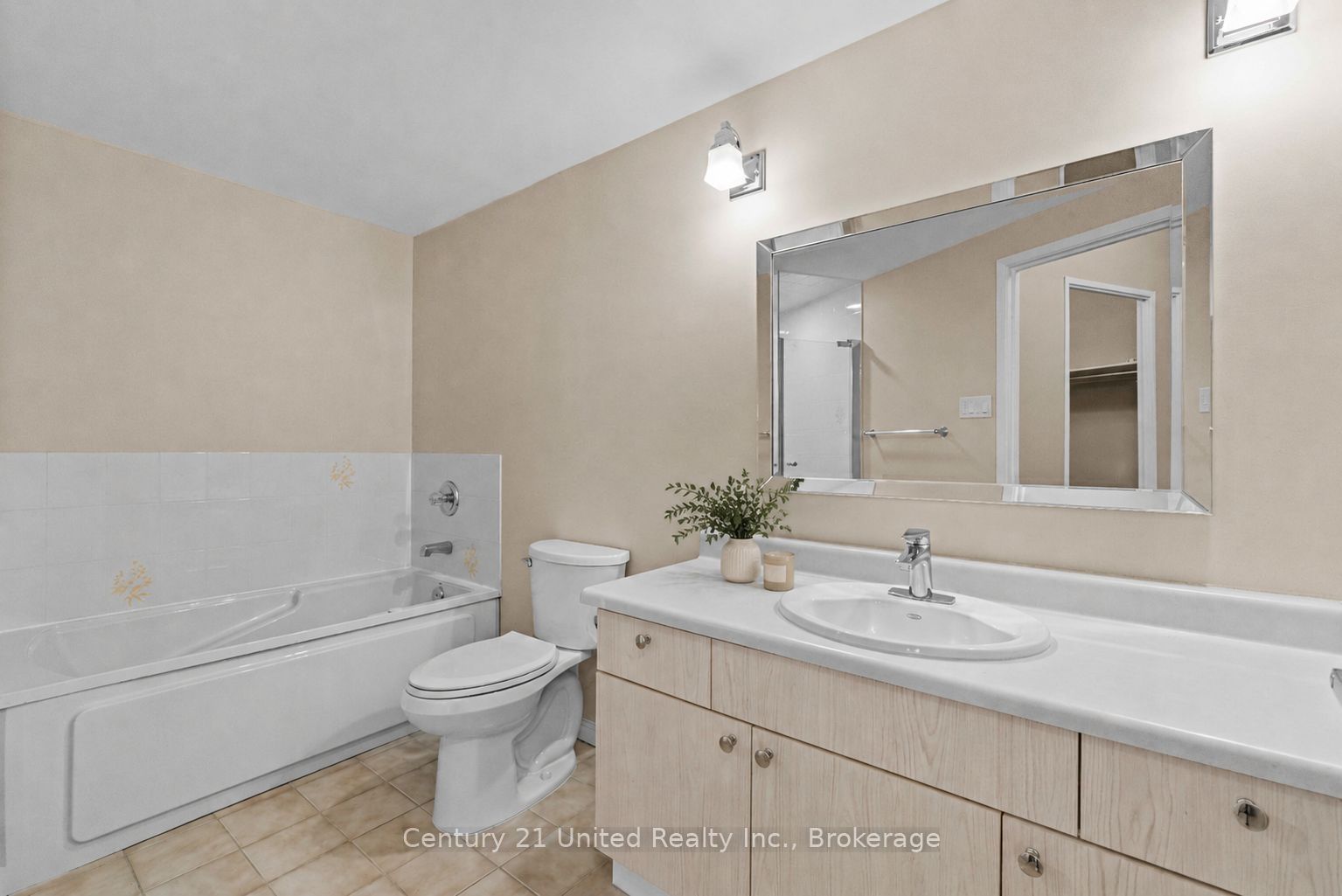 2 George Street N 104 Property Photo 22