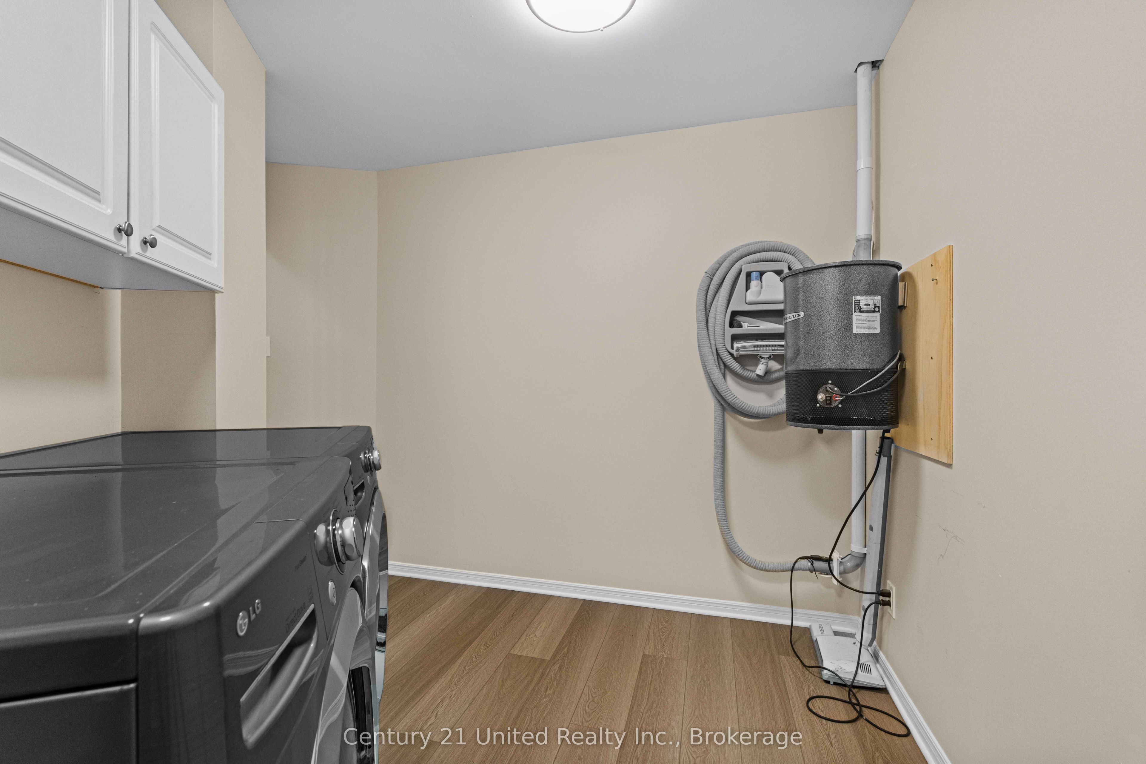 2 George Street N 104 Property Photo 23