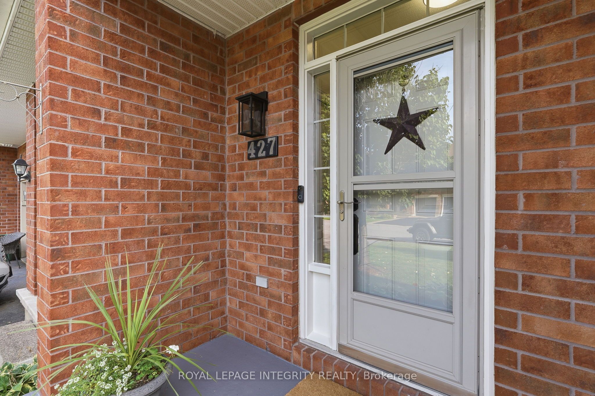 427 Sultan Street Property Photo 2