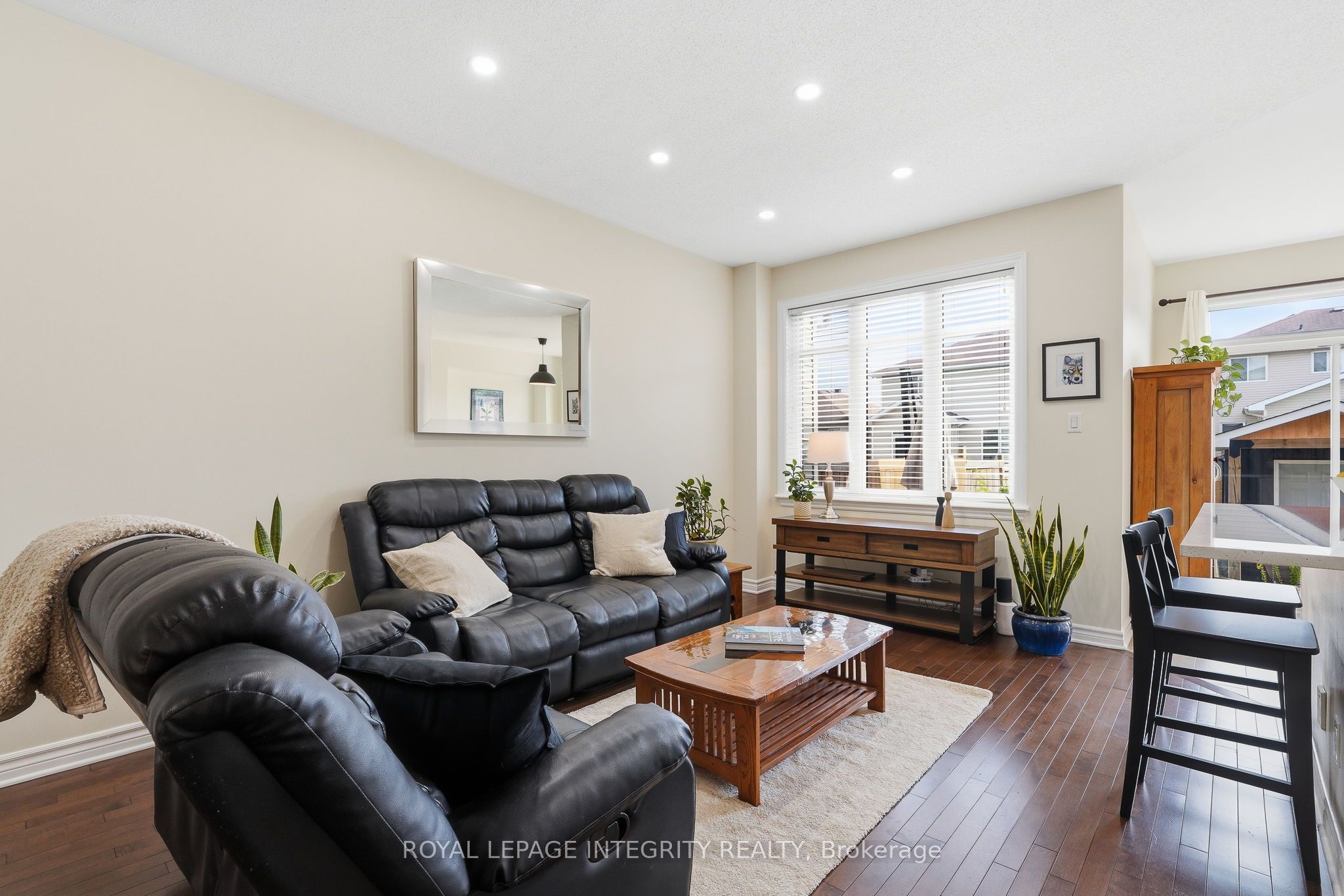 427 Sultan Street Property Photo 9