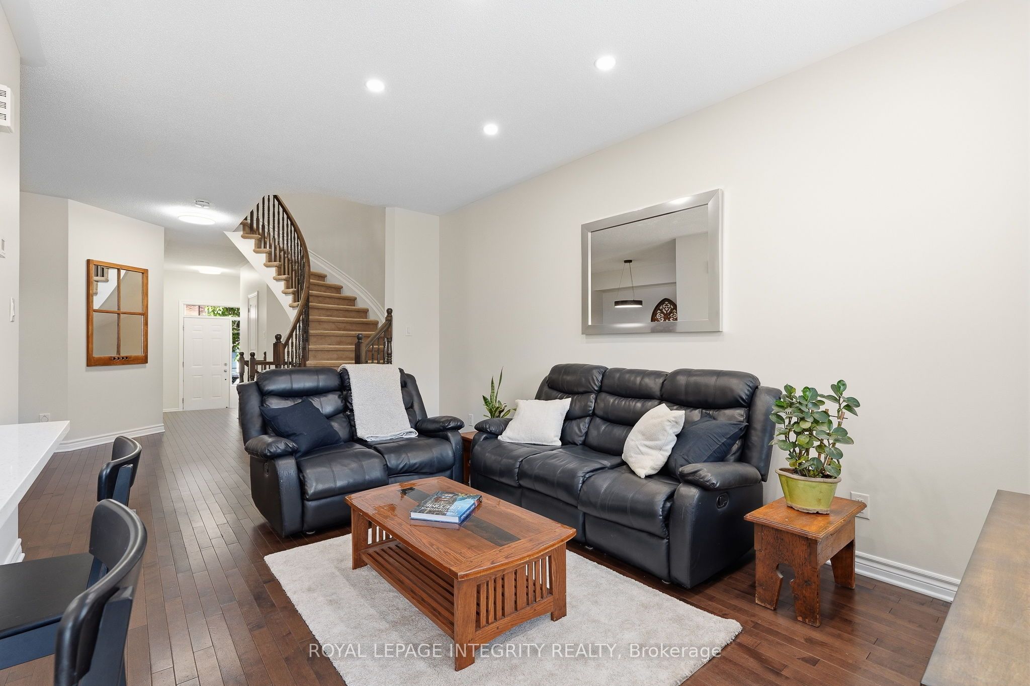 427 Sultan Street Property Photo 11