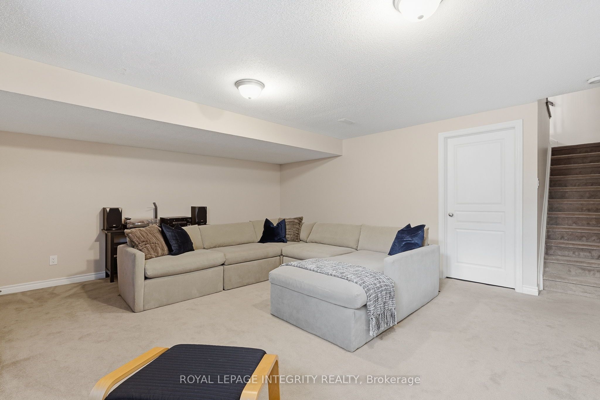 427 Sultan Street Property Photo 30
