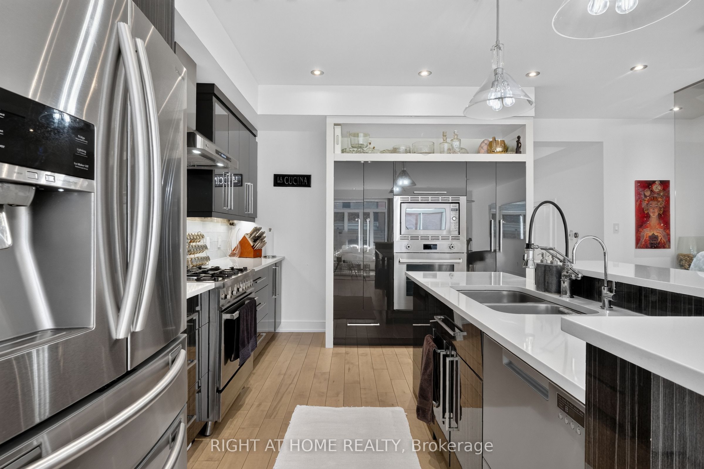 420 Athlone Avenue Property Photo 15