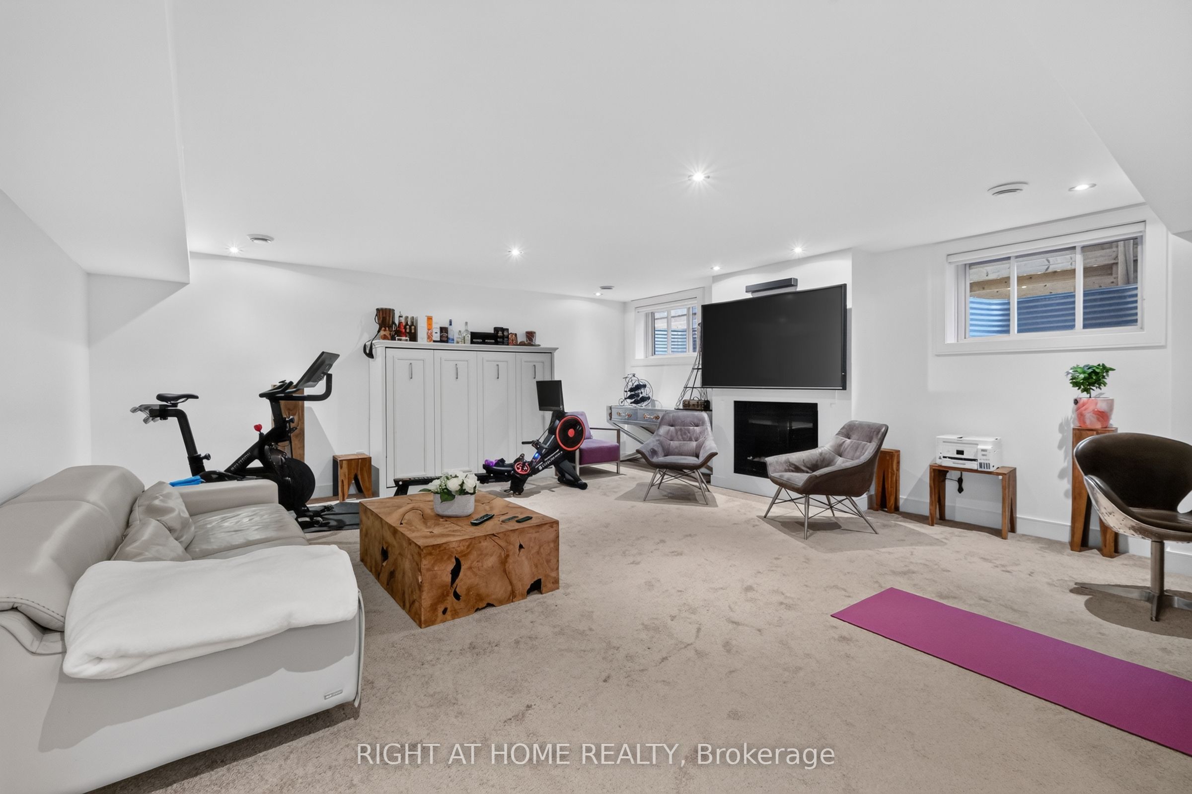 420 Athlone Avenue Property Photo 43