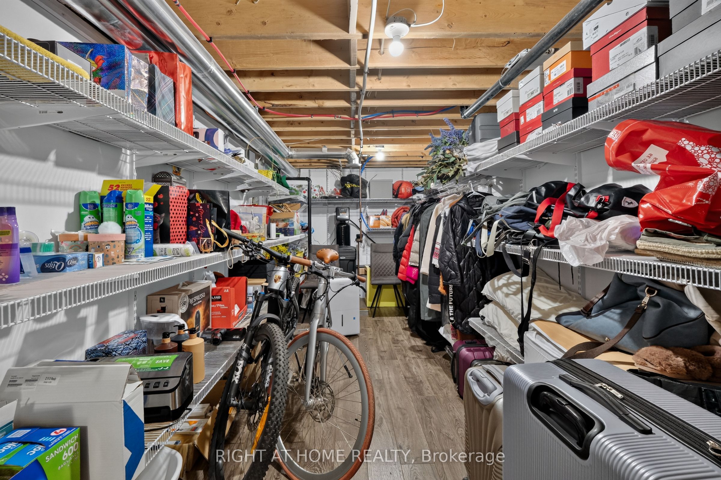 420 Athlone Avenue Property Photo 48