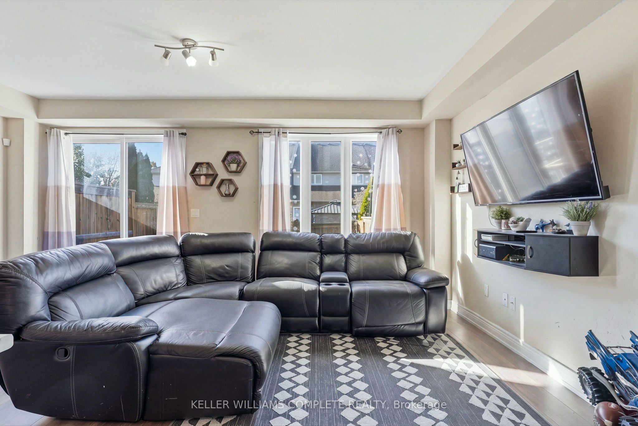 1890 Rymal Road E 57 Property Photo 12