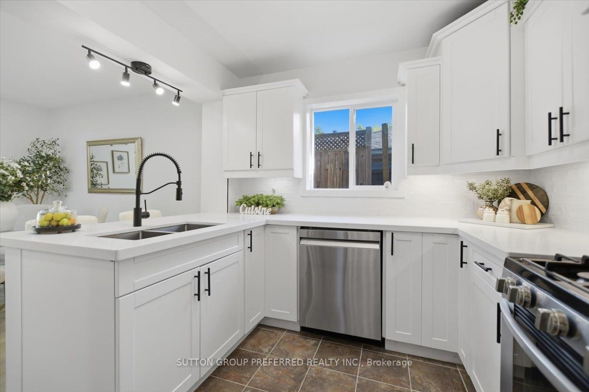 74 Winding Woods Crescent Property Photo 15