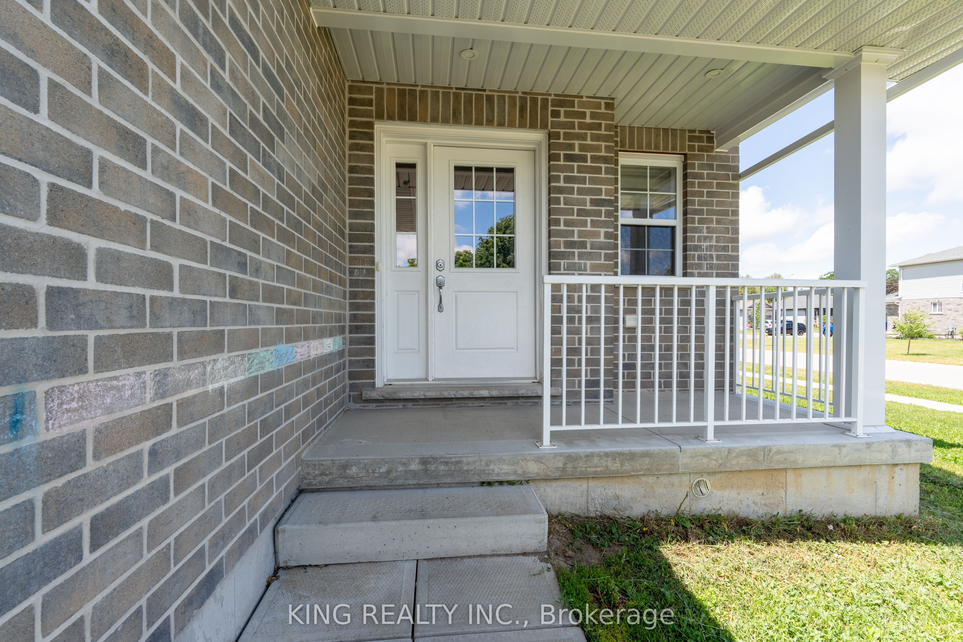 28 Minler Street 1 Property Photo 7