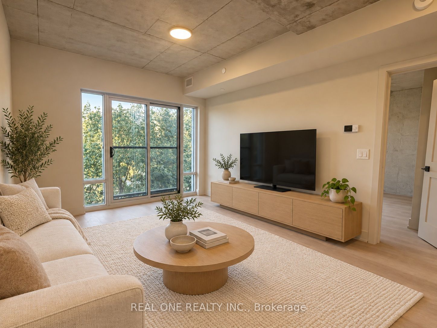 810 King Street W 404 Property Photo 12