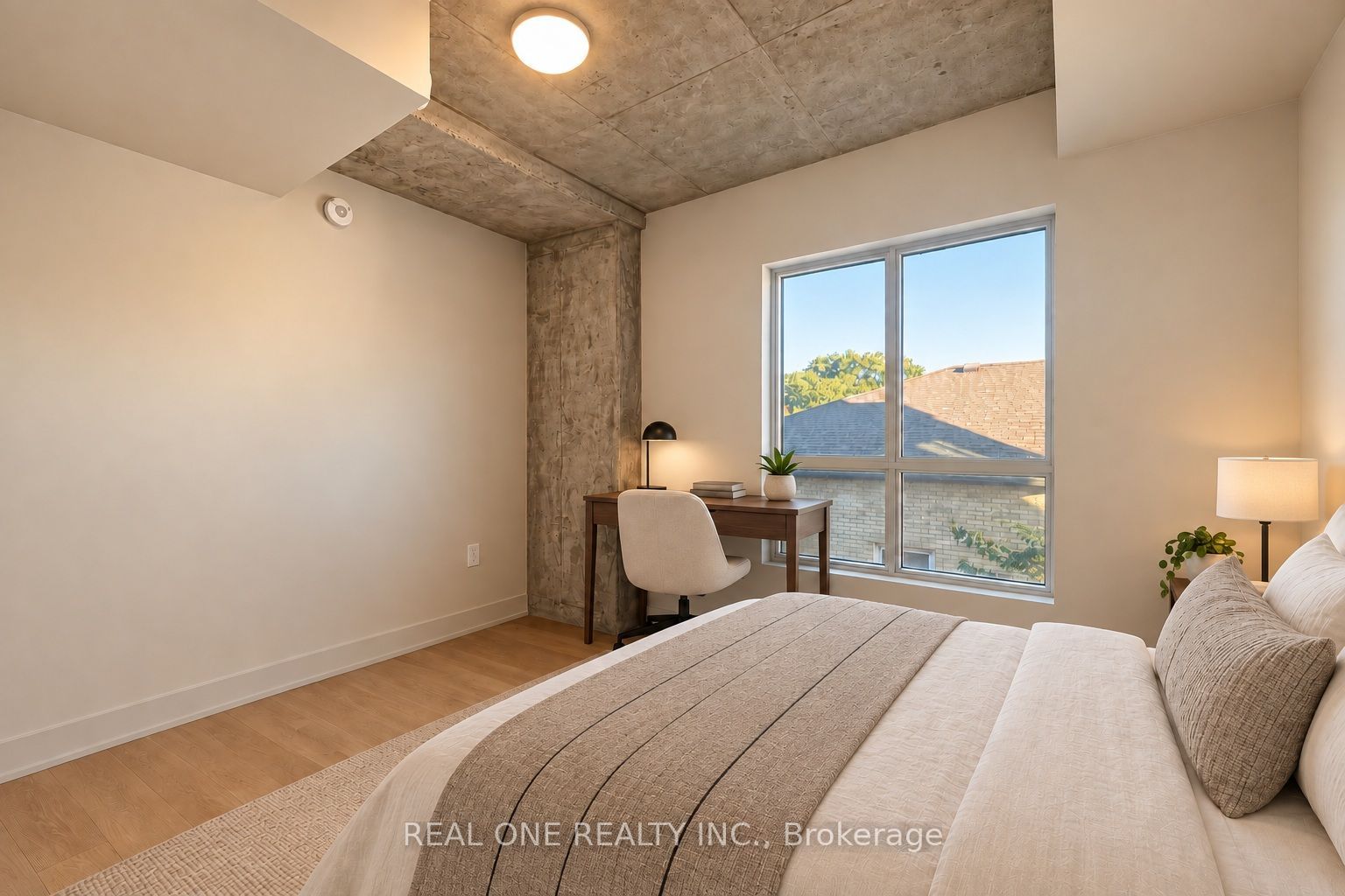 810 King Street W 404 Property Photo 28