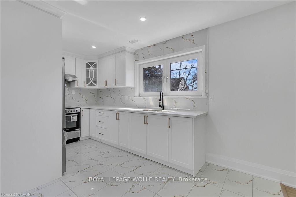 581 Lancaster Street W 2 Property Photo 1