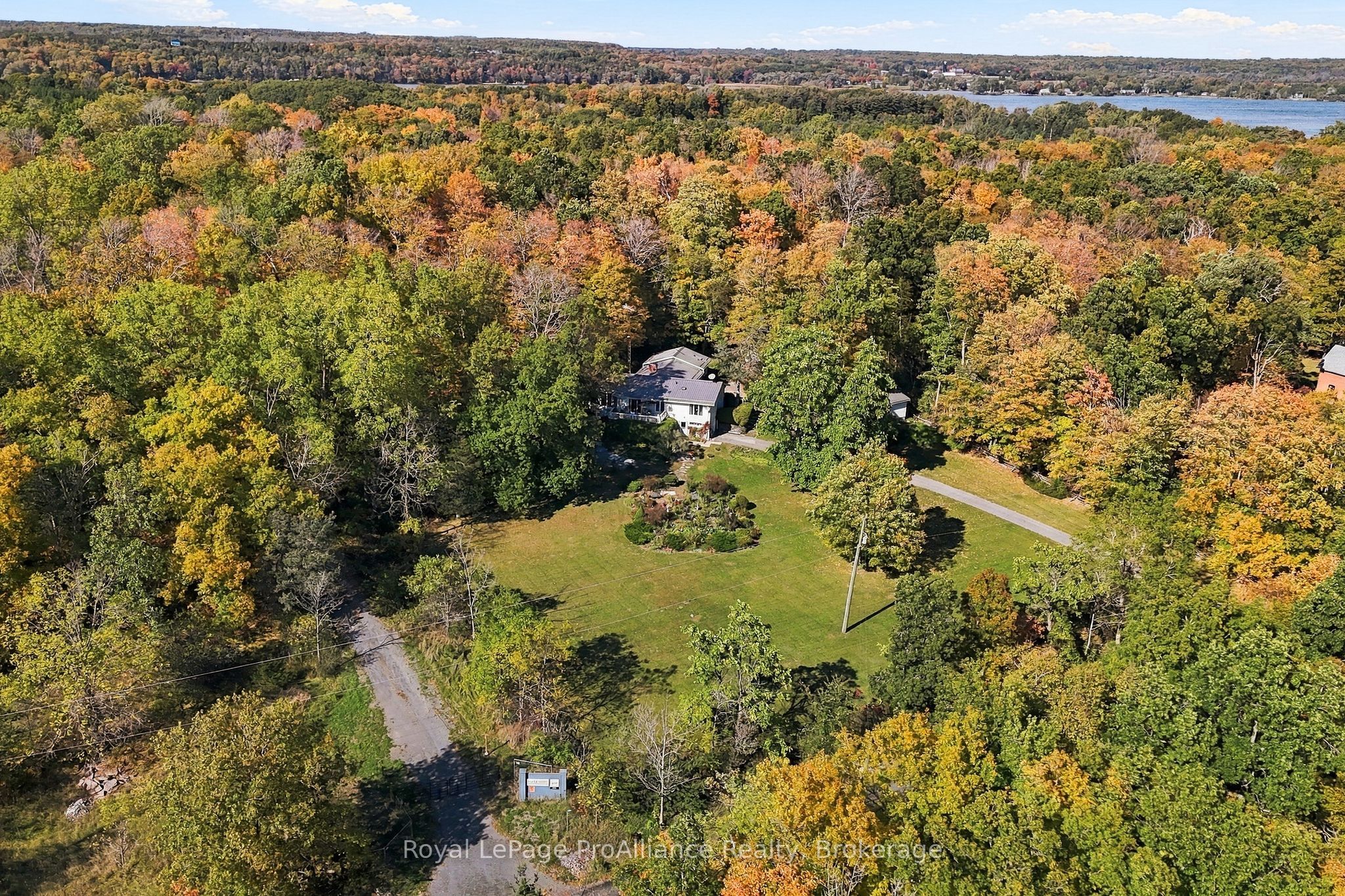 487 Morrison Point Road Property Photo 2