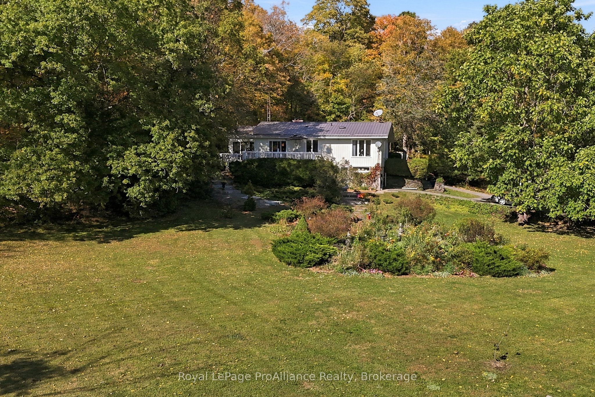 487 Morrison Point Road Property Photo 3