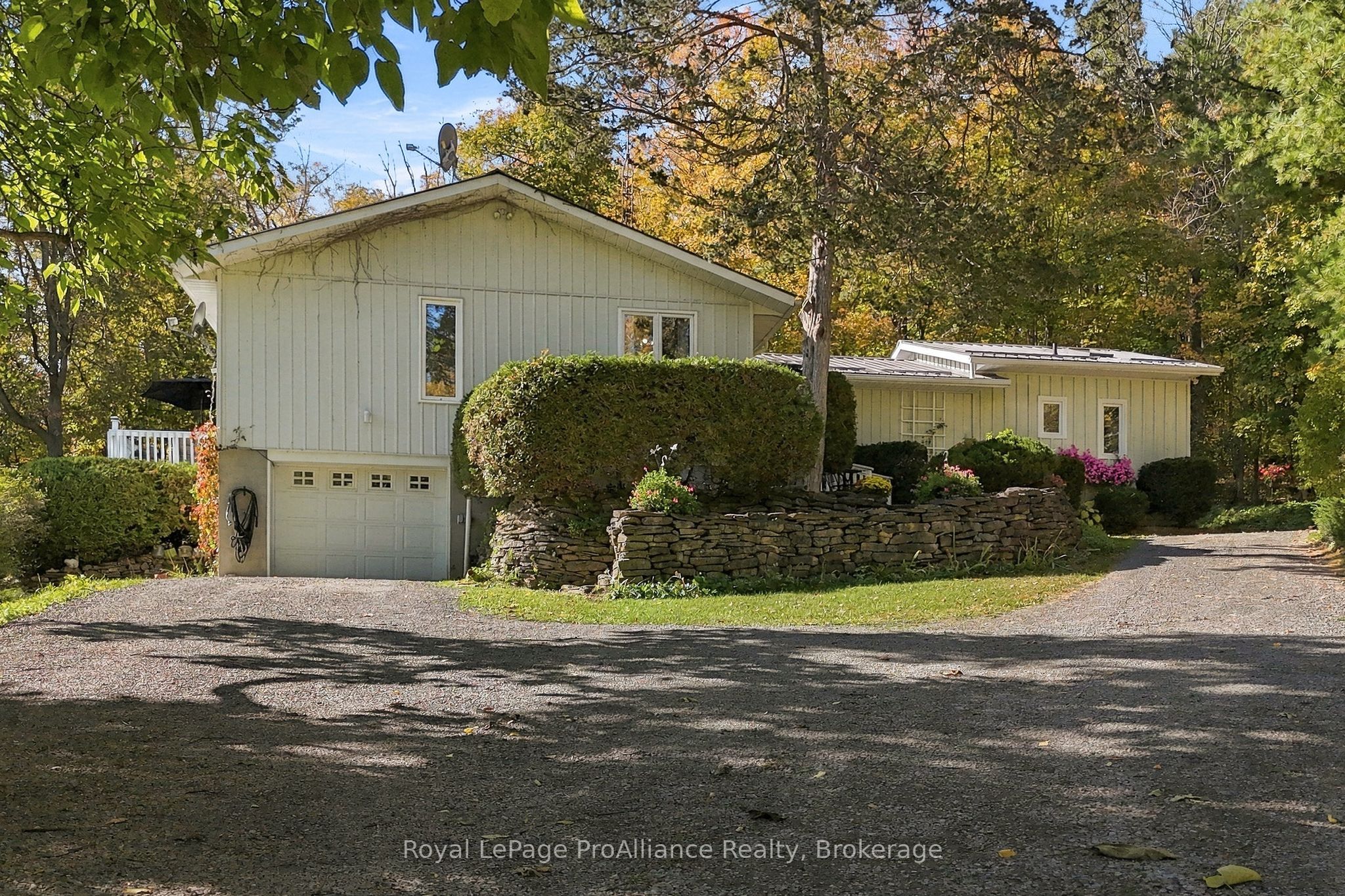 487 Morrison Point Road Property Photo 6