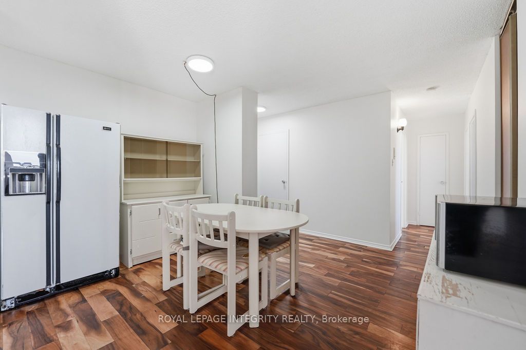 900 Dynes Road 2207 Property Photo 18