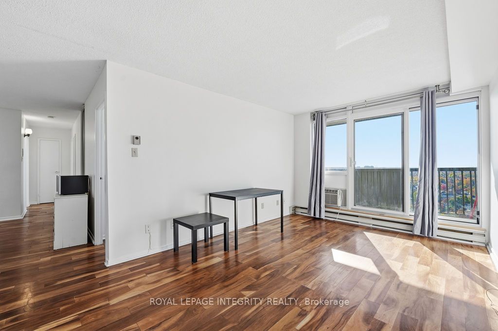 900 Dynes Road 2207 Property Photo 24