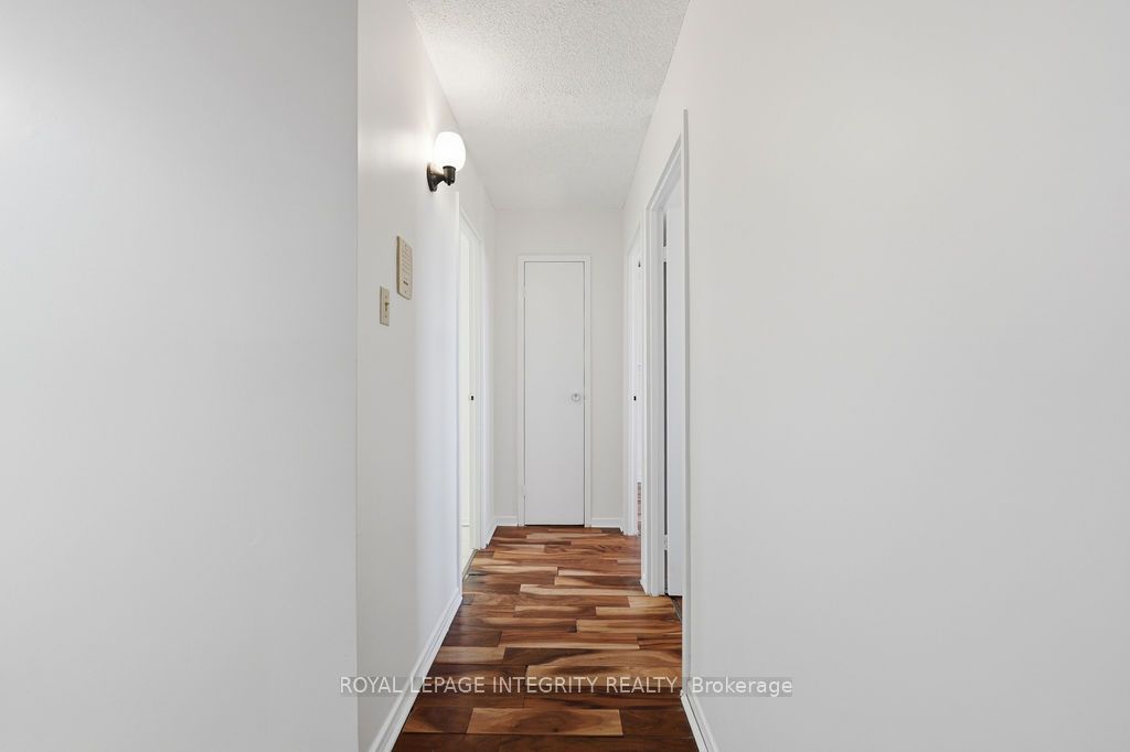 900 Dynes Road 2207 Property Photo 25