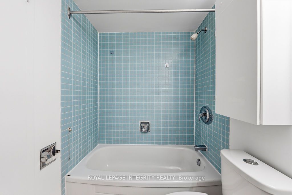 900 Dynes Road 2207 Property Photo 30