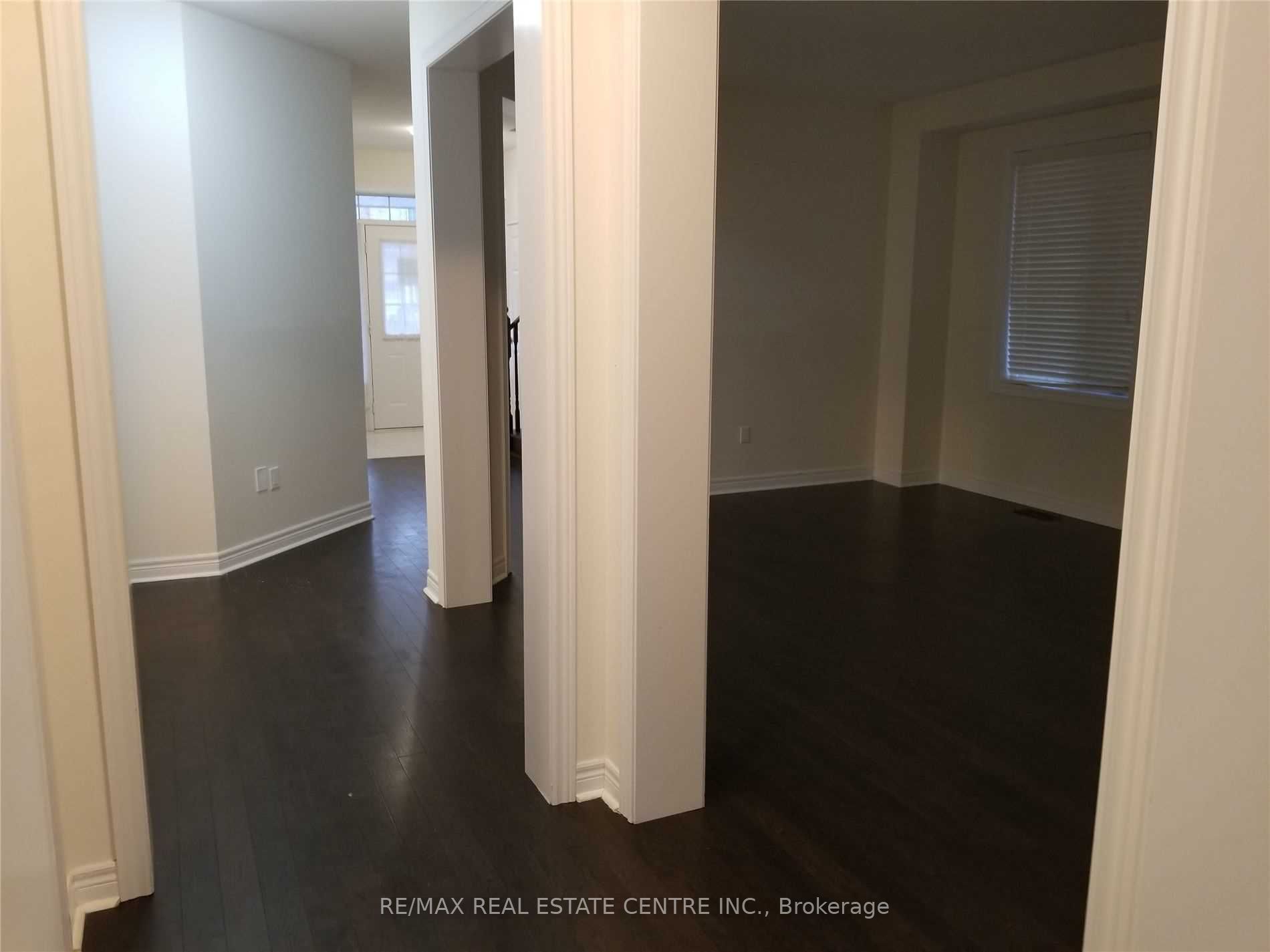 1154 Upper Thames Drive Property Photo 10