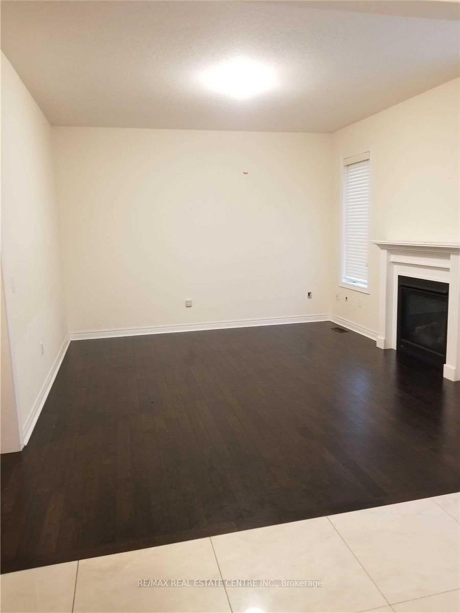 1154 Upper Thames Drive Property Photo 11