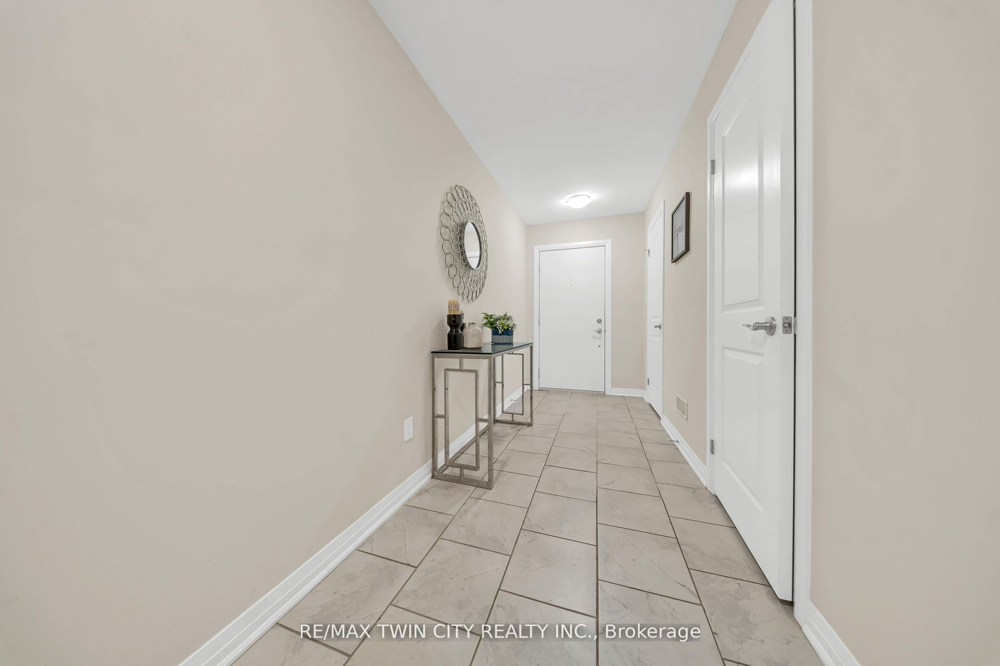 23 Valencia Avenue Property Photo 6